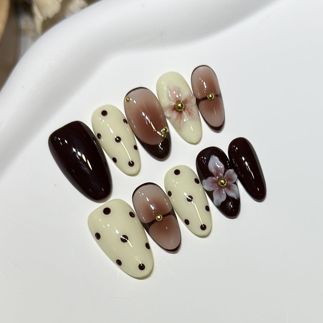 Elegant Floral Stiletto Nail Art Set Bowlift