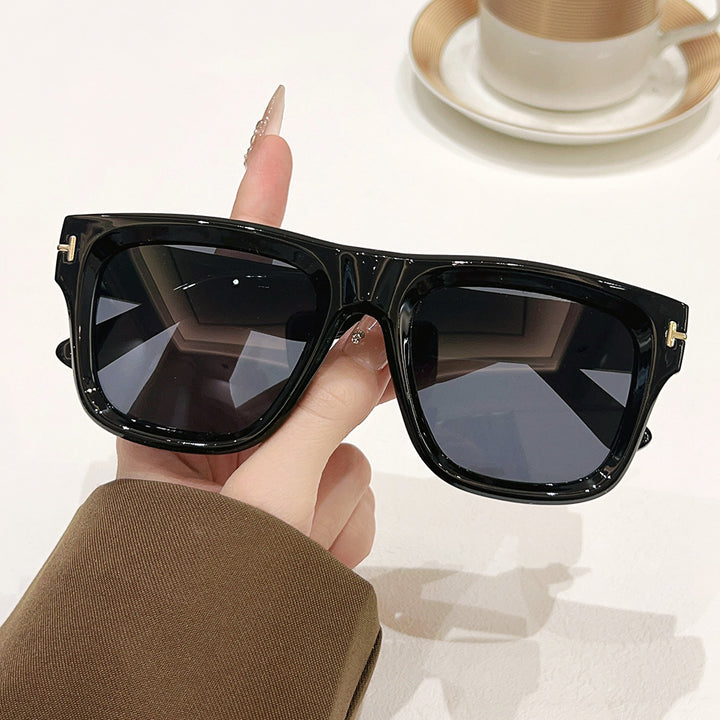 Stylish Retro Sunglasses Bowlift