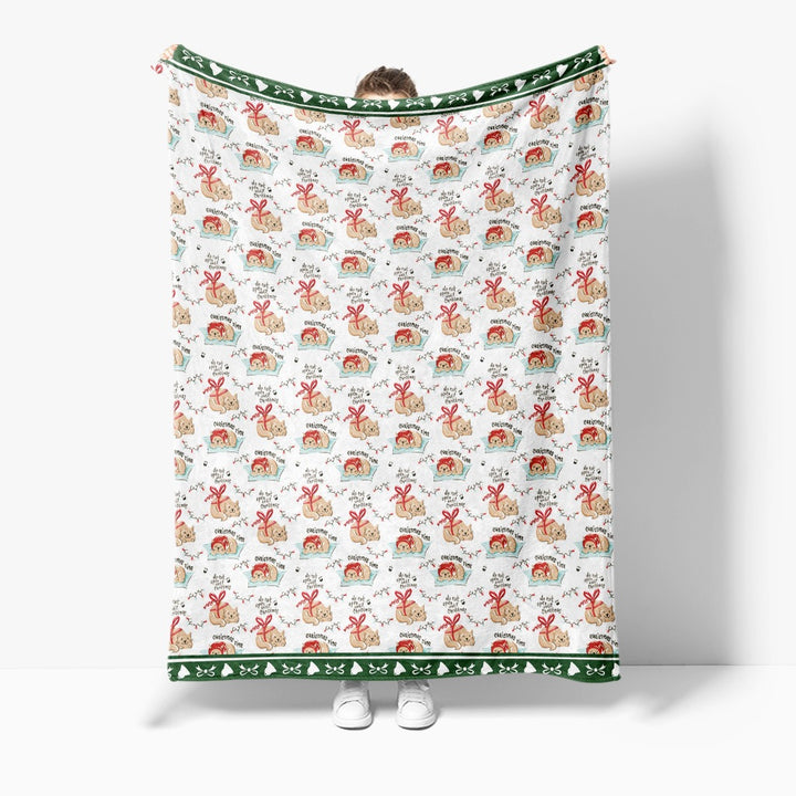 Festive Holiday-Themed Fleece Throw Blanket