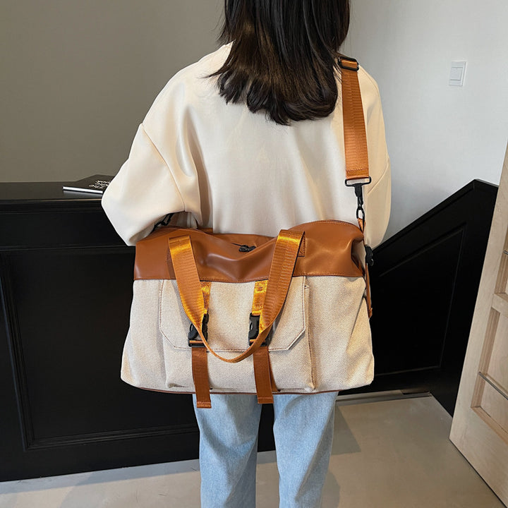 Practical Multifunctional Duffel Bag with Sturdy Design and Intelligent Compartment Layout Bowlift