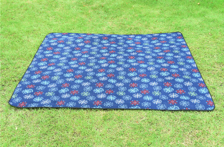Ladies practical outdoor picnic blanket Bowlift
