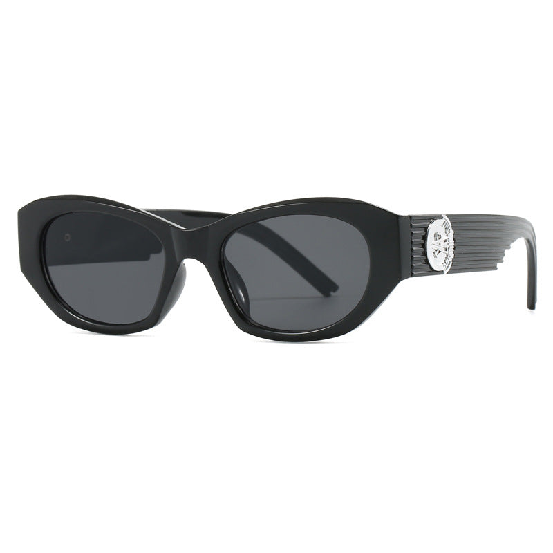 Women's fashionable sunglasses in striking design with luxurious frame elements Bowlift