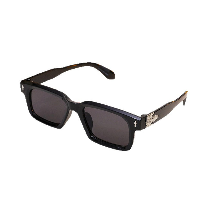 Ladies elegant rectangular sunglasses with special frame Bowlift