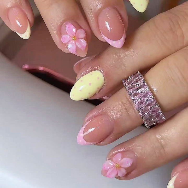 Floral Elegant Press-On Nail Set Bowlift