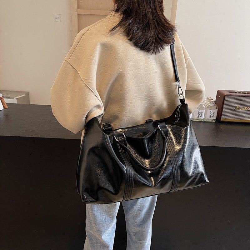 Elegant and Durable Travel Bag Bowlift