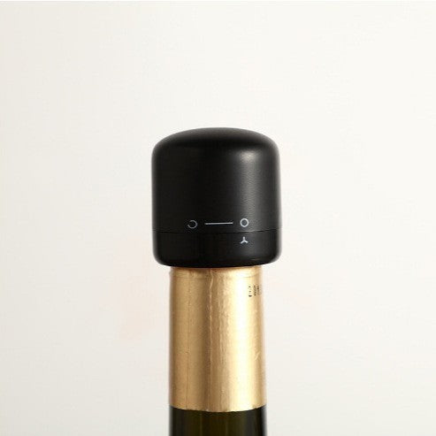 Reusable sparkling wine stopper with airtight locking mechanism Bowlift