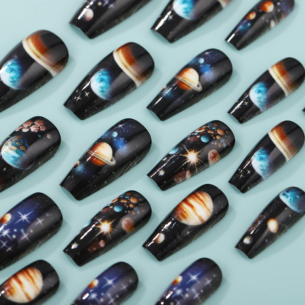 Artificial nails with galactic motifs Bowlift