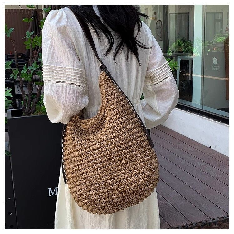 Handcrafted macrame shoulder bag with leather straps Bowlift