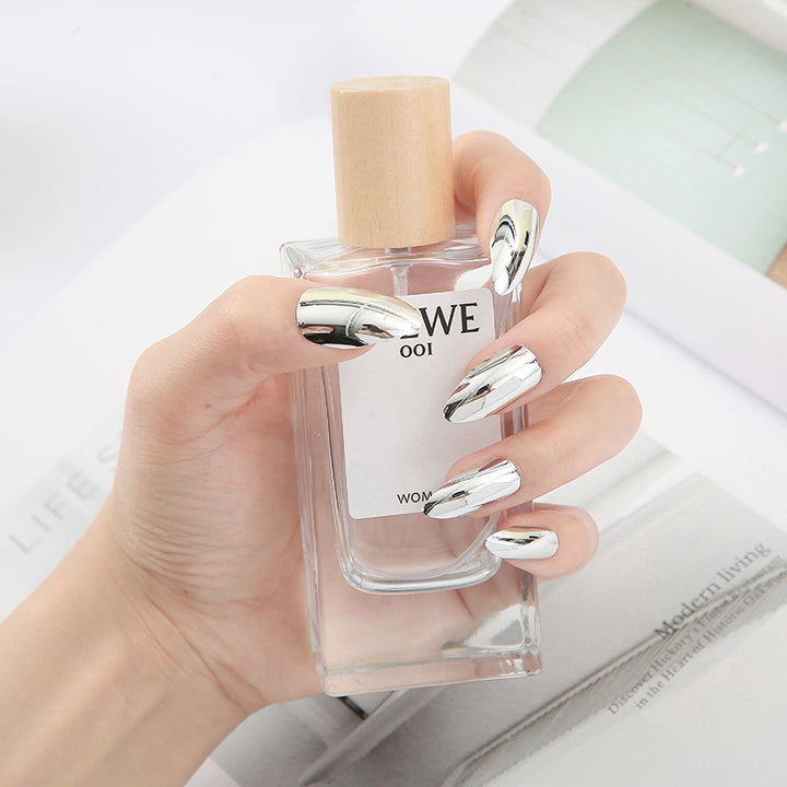 DIY Press-On Nail Set with Premium Finish Bowlift