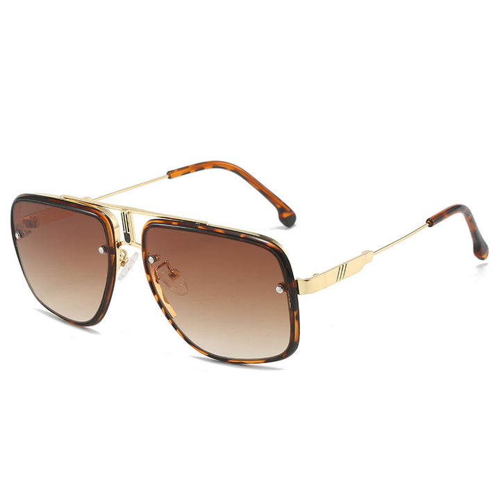 Women's fashionable oversized sunglasses with gold accents Bowlift