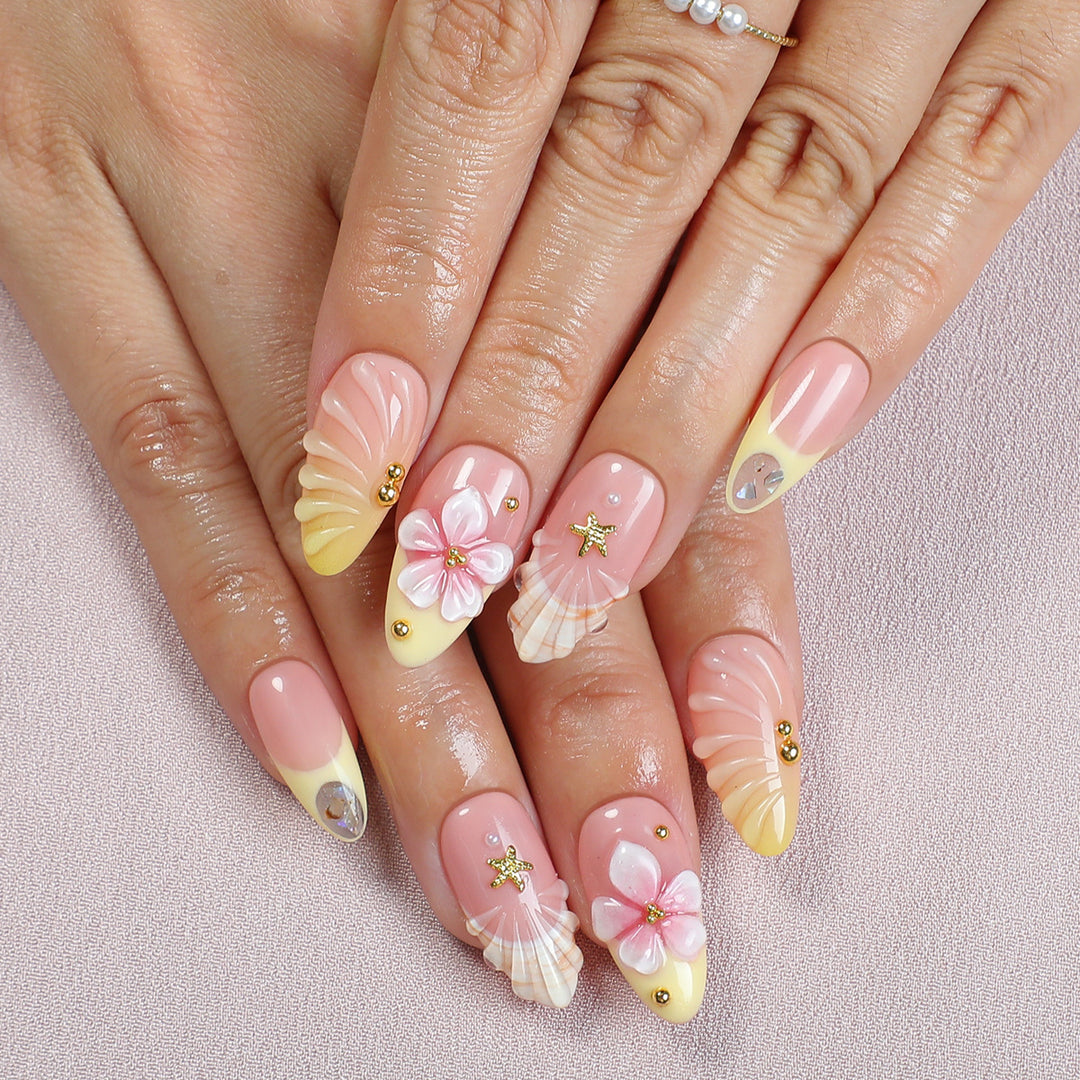 Creative nail art set with maritime motifs and elegant embellishments Bowlift
