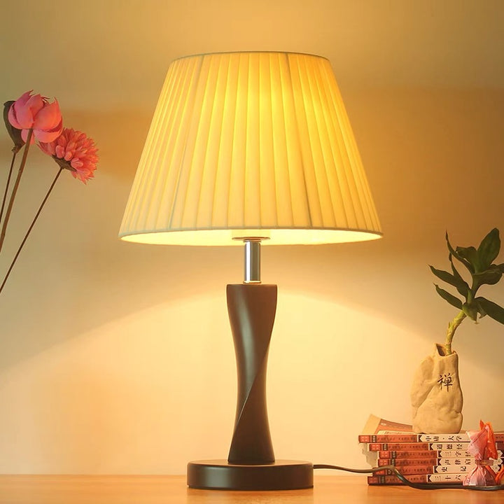 Elegant Twisted Table Lamp