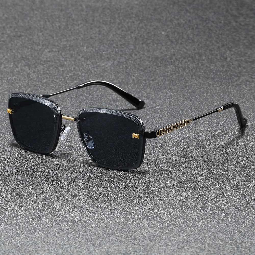 Women’s fashionable square sunglasses with luxurious details Bowlift