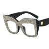 Women's striking statement sunglasses with glamorous frame Bowlift