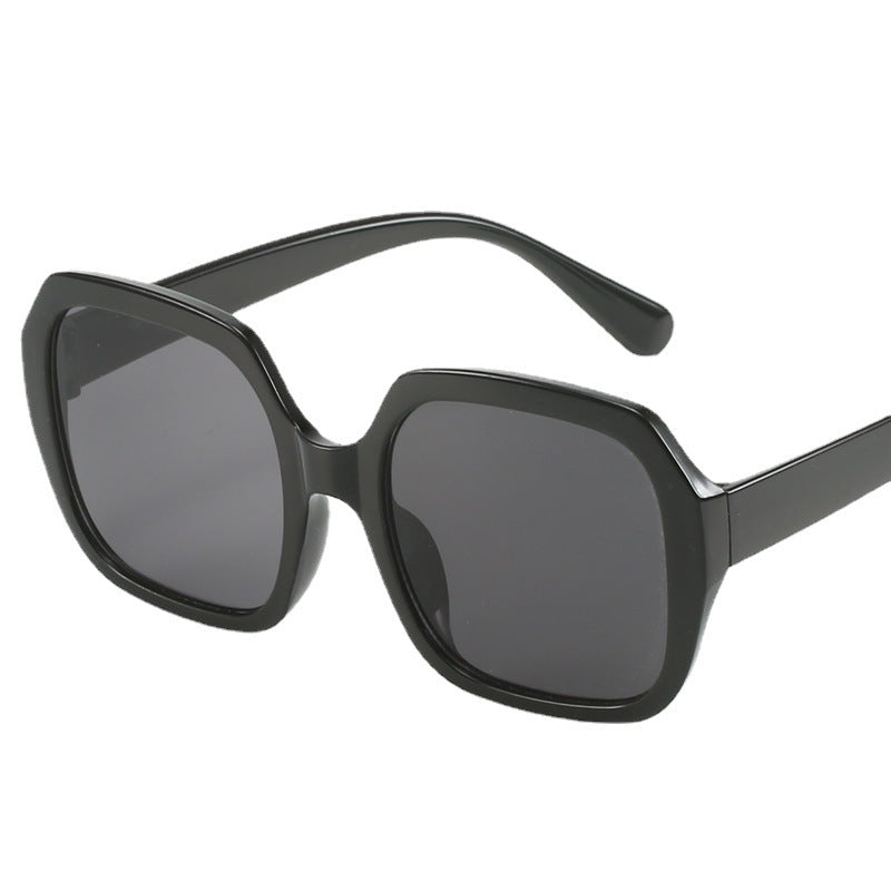 Women's Fashion Oversized Sunglasses with Extravagant Leopard Details Bowlift