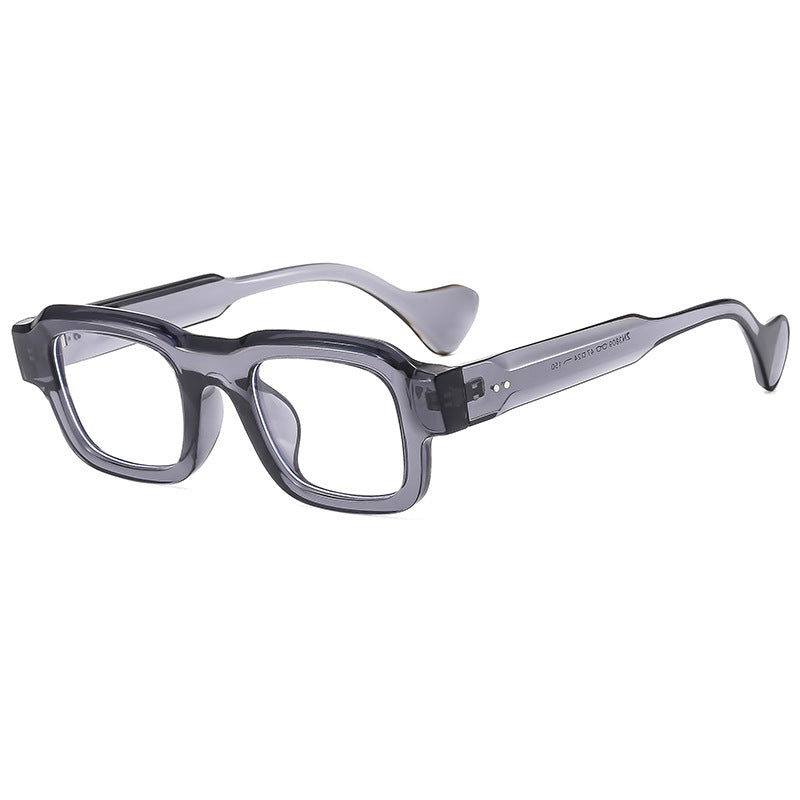 Women Retro-inspired sunglasses in striking design Bowlift