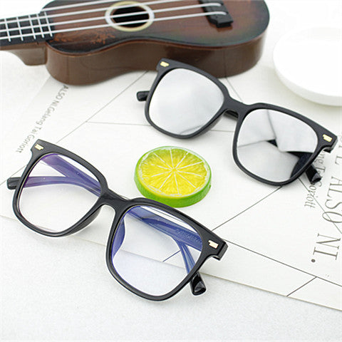 Women's fashionable oversized sunglasses with square frame and UV protection Bowlift