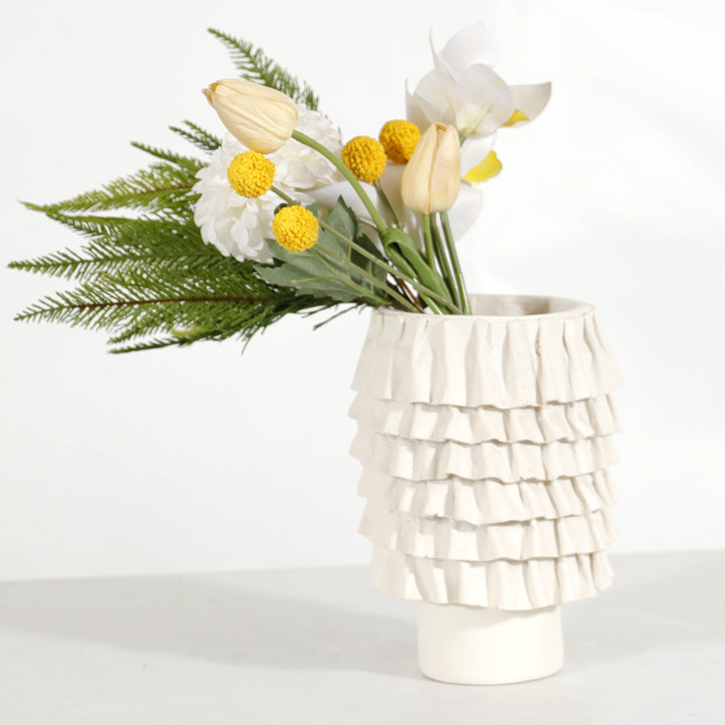 Decorative Ruffled Table Lamp