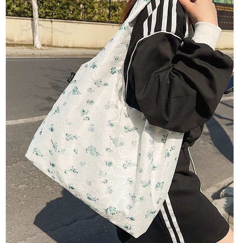 Floral Patterned Everyday Tote Bag Bowlift