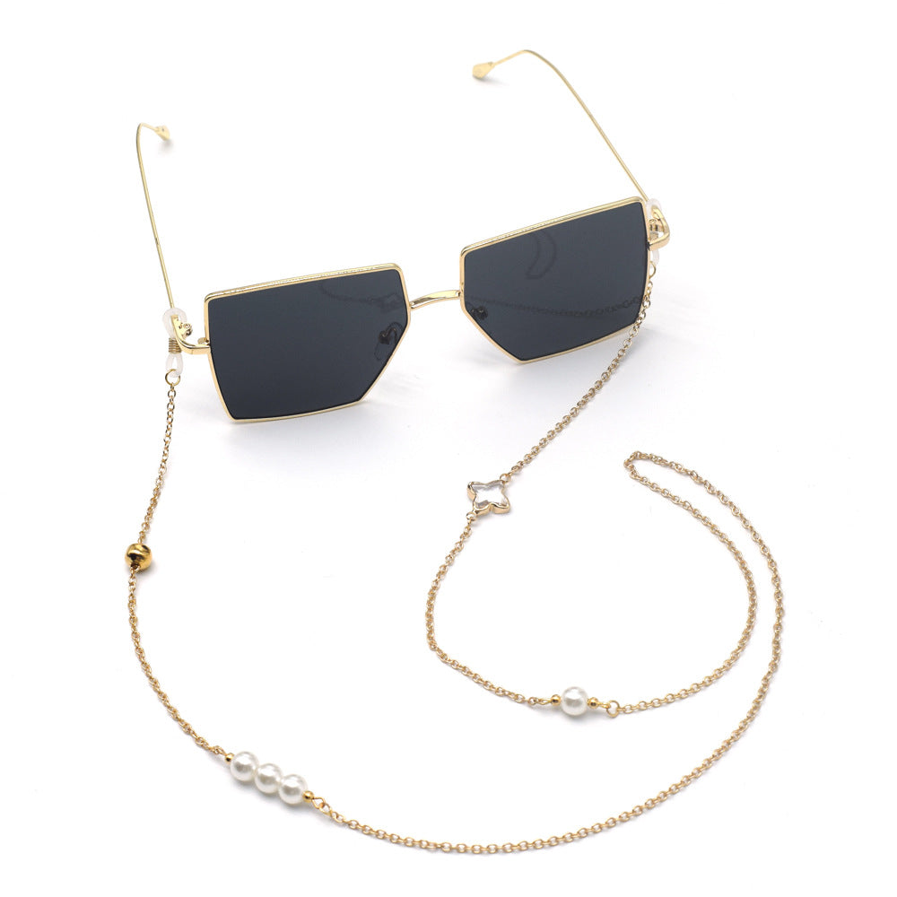 Adjustable Elegance Eyewear Chain Bowlift