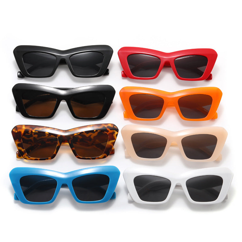 Women's fashionable oversized sunglasses with angular frame Bowlift