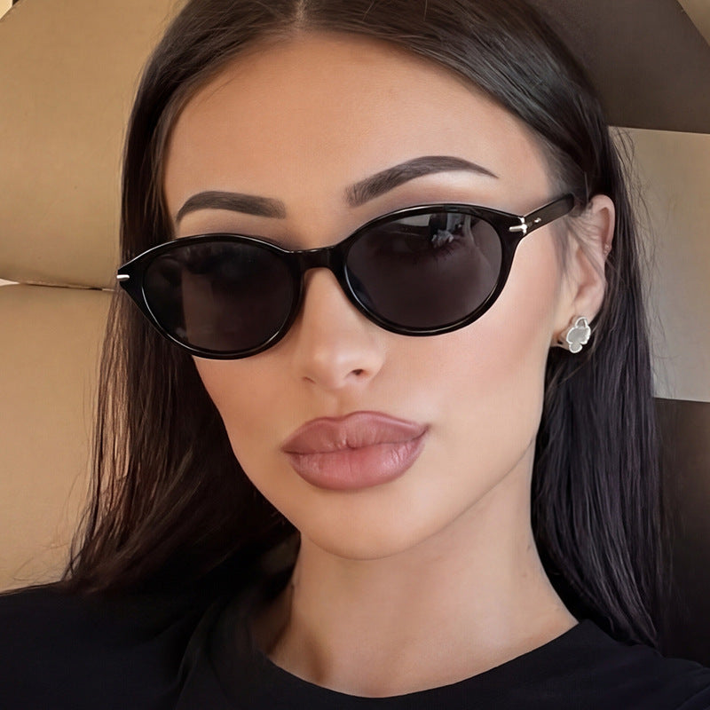 Women Designer Glasses in Stylish Cat Eye Design Bowlift