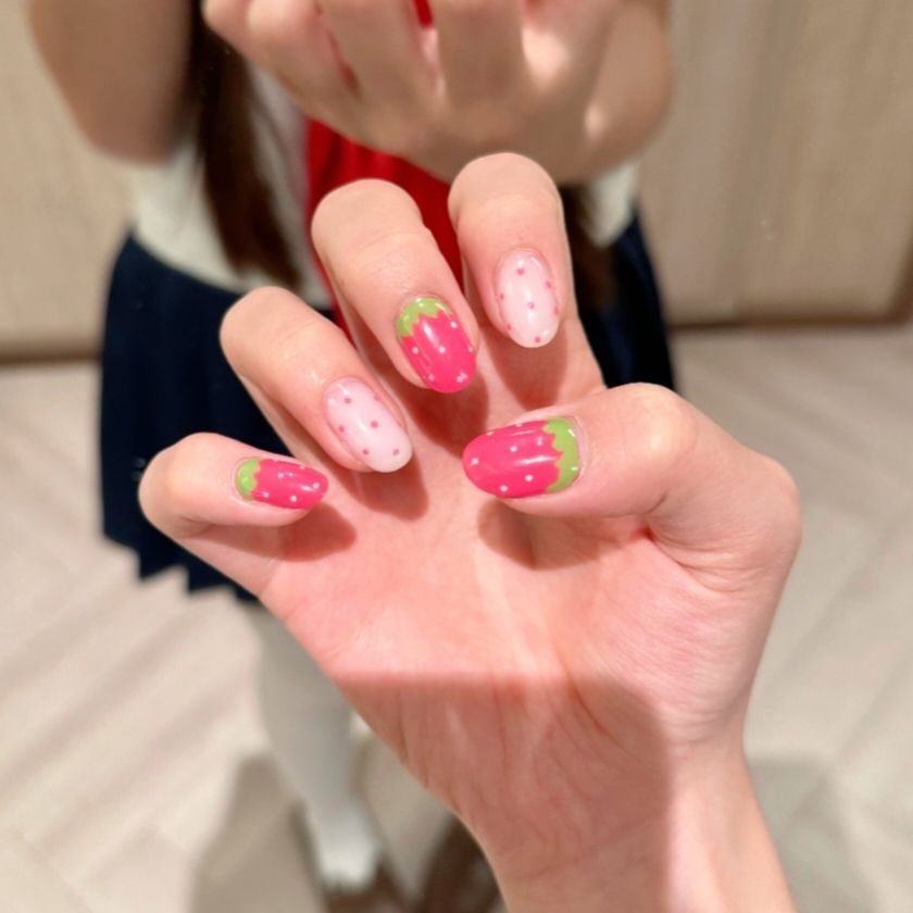 Whimsical Bunny-Themed Press-On Nail Art Set Bowlift