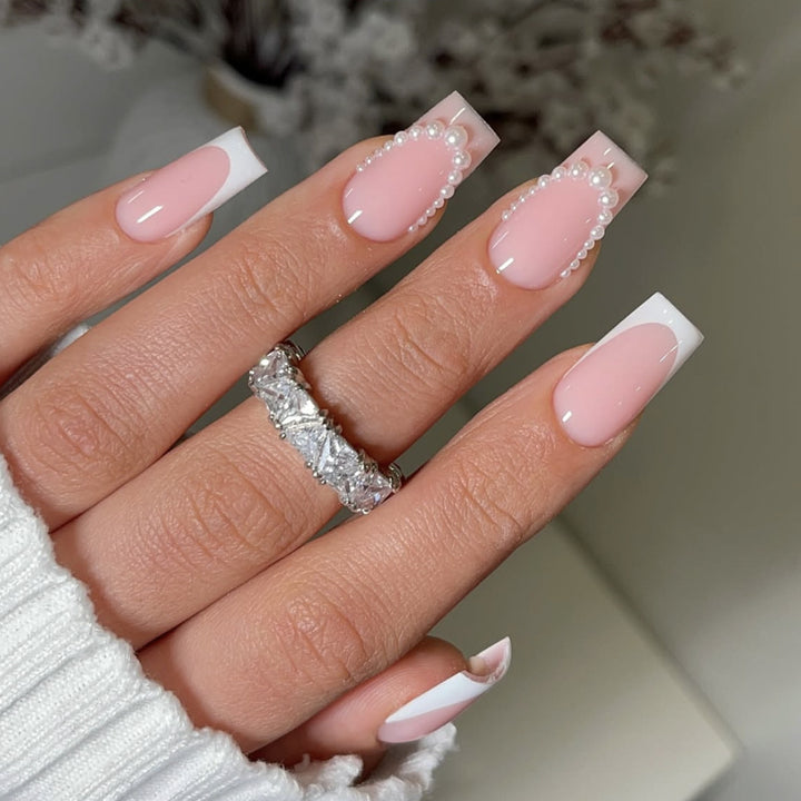 Elegant Pearl-Accent Acrylic Nail Art Set Bowlift