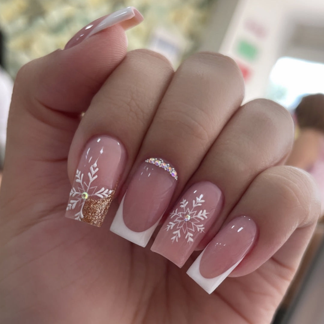 Elegant French Tip Winter Nail Art Extensions Bowlift