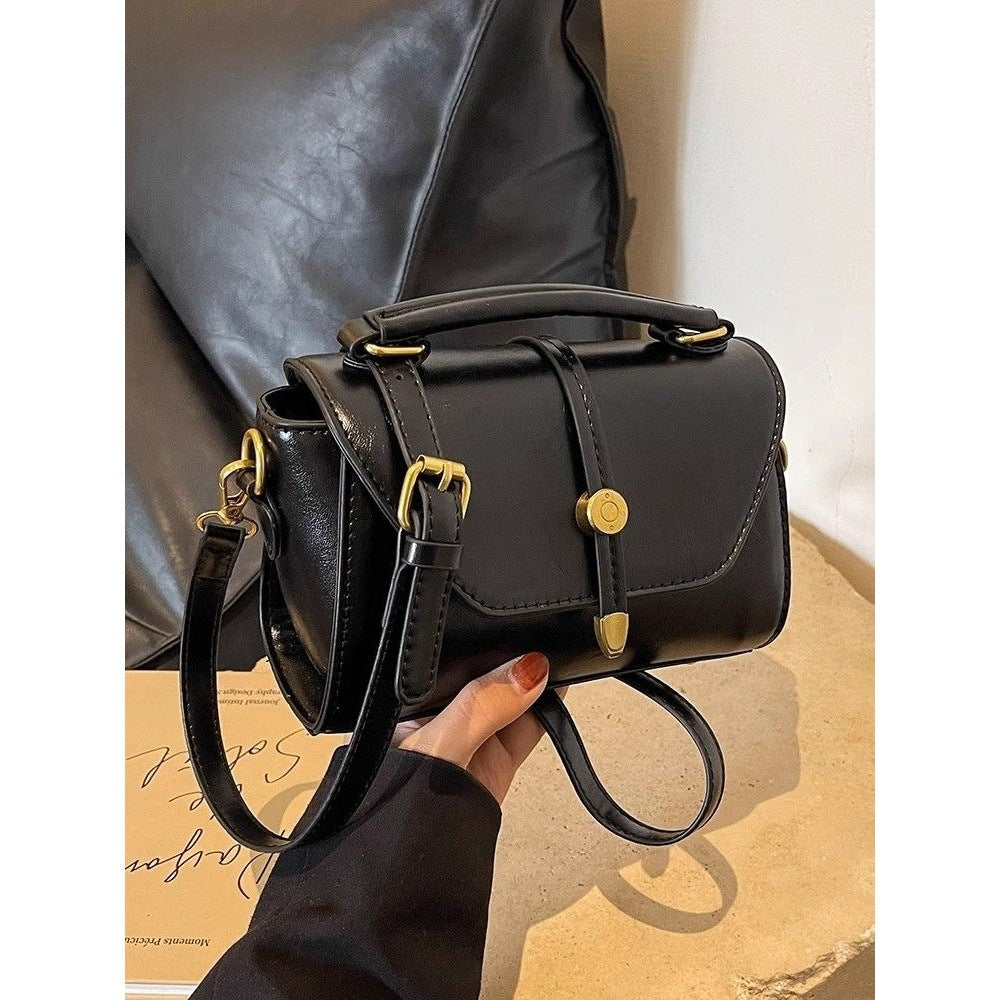 Vintage-Inspired Leather Shoulder Bag Bowlift