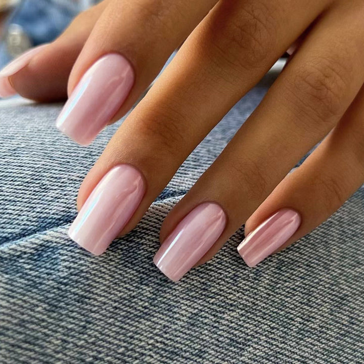 Artful Nail Art with High-Gloss Finish Bowlift