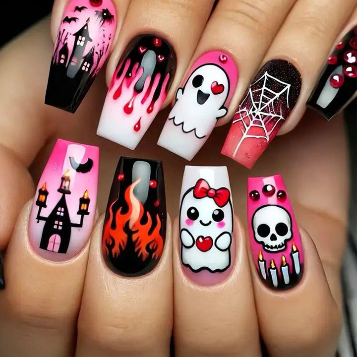 Nail art set with detailed floral designs Bowlift