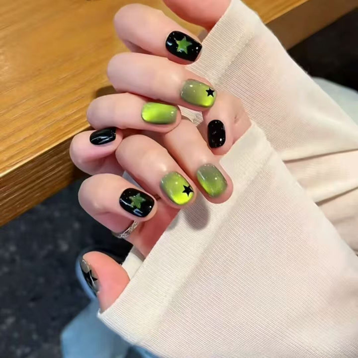 Artificial nails with elegant ombre effect and glitter coating Bowlift
