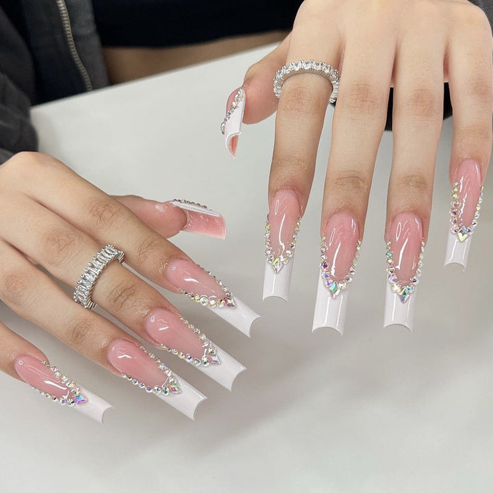 Elegant Crystal-Embellished Press-On Nail Design Bowlift