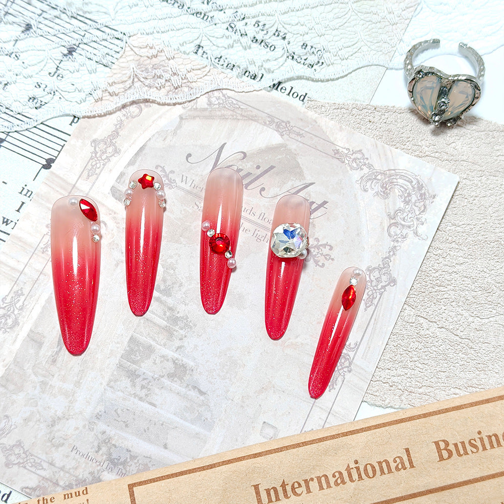 Glamorous artificial nail tips Bowlift