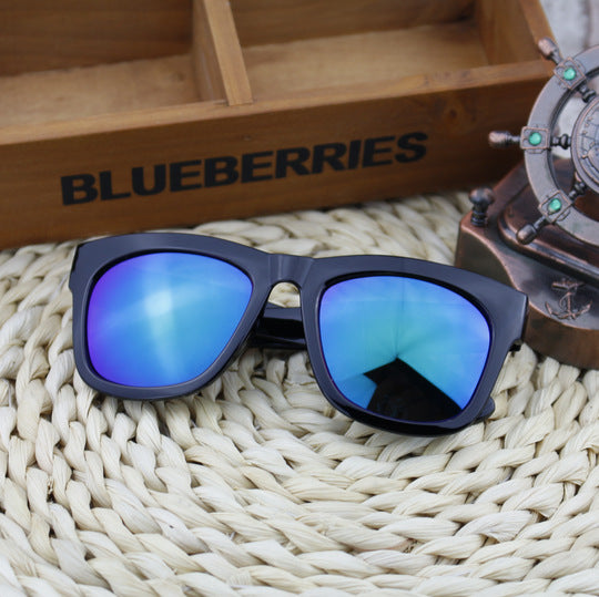 Women's sporty sunglasses with polarized lenses Bowlift