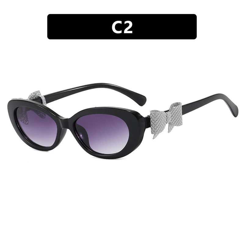 Women's fashionable sunglasses with playful bow design Bowlift
