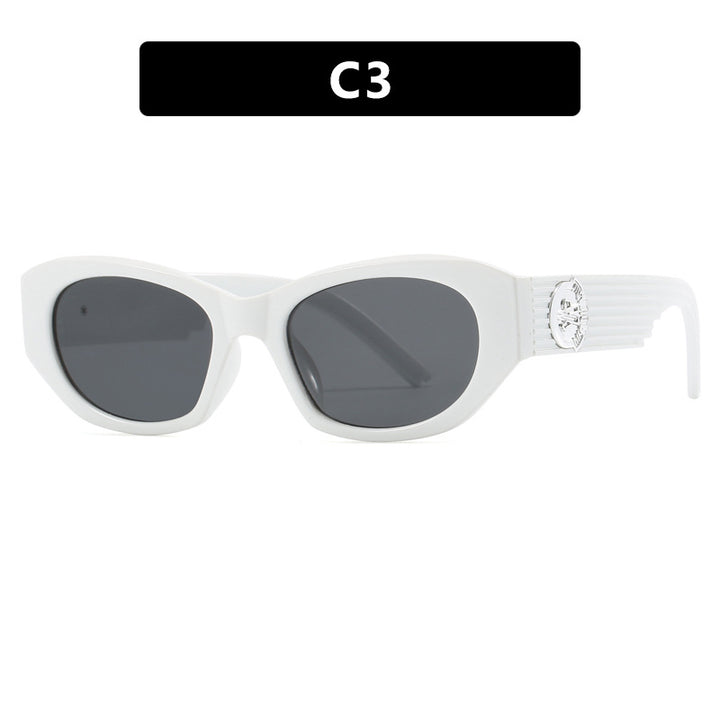 Ladies fashionable cat-eye sunglasses with striking design and luxurious details Bowlift