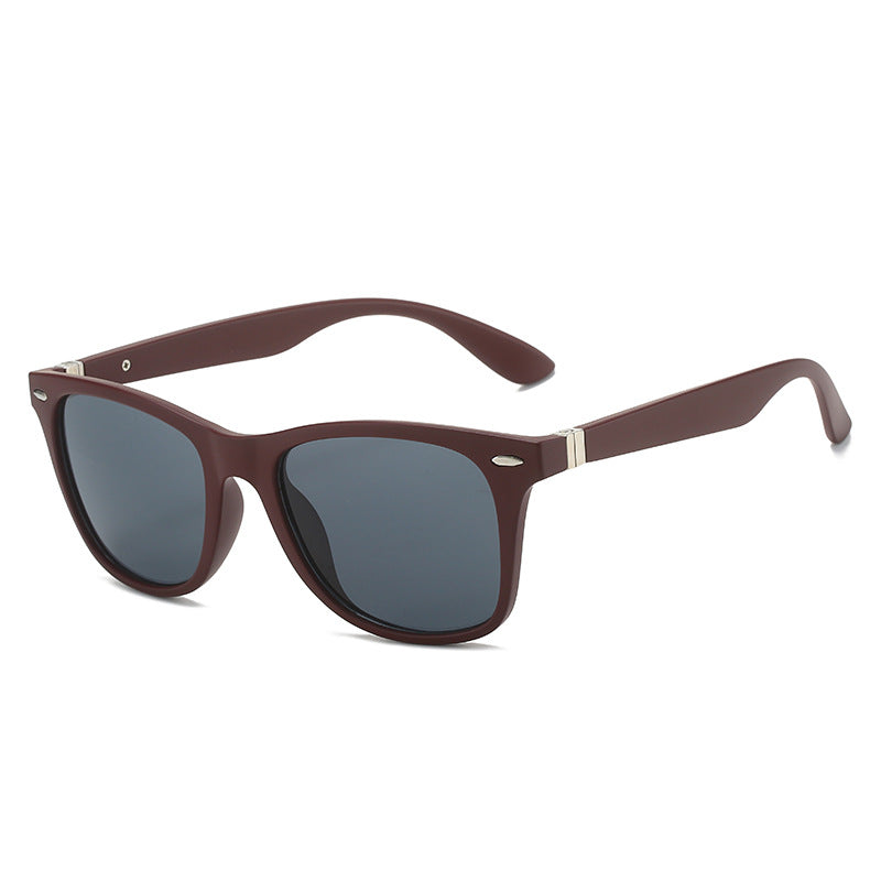 Women’s fashionable sunglasses with protective UV protection and trendy design Bowlift