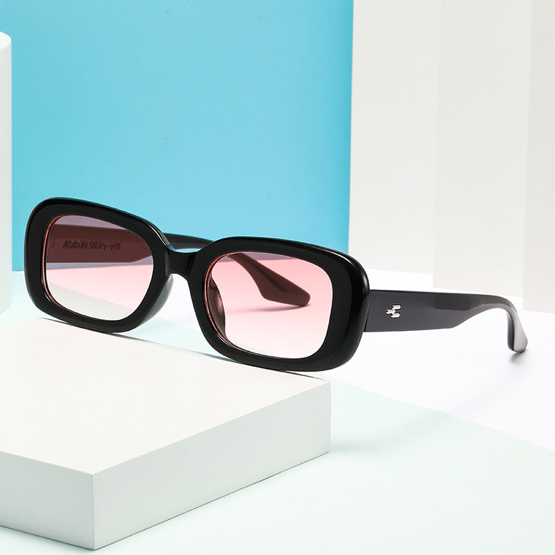Women's fashionable square sunglasses with wide frame and UV protection Bowlift