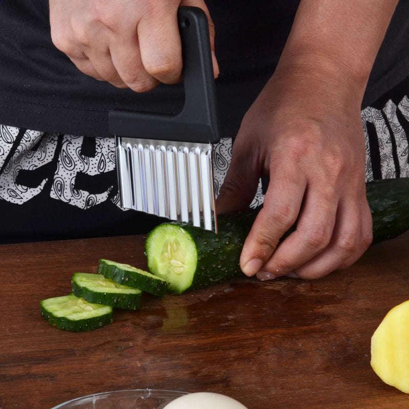 Multifunctional dough cutter with ergonomic handle Bowlift