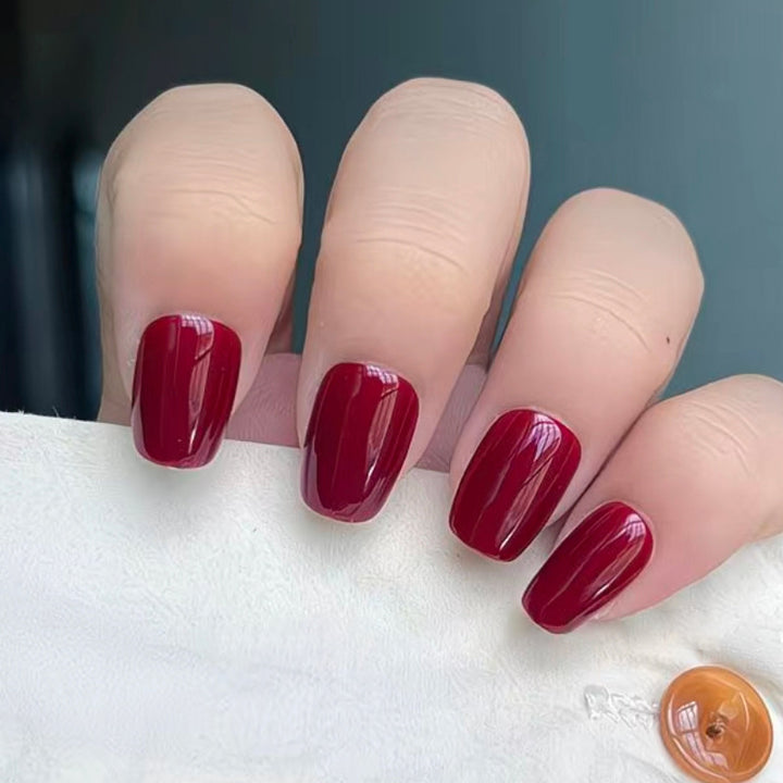 Artificial nail set with shiny and modern design Bowlift