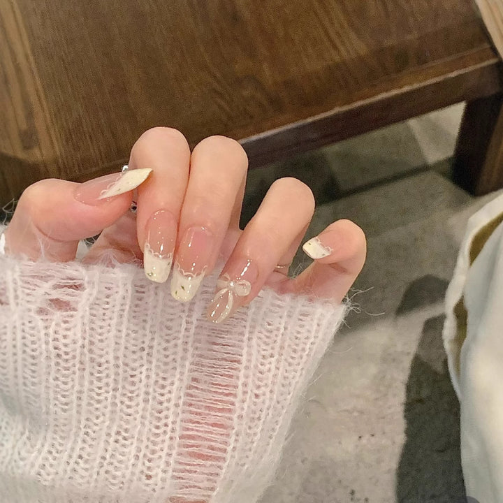 Elegant Press-On Nail Decoration Bowlift