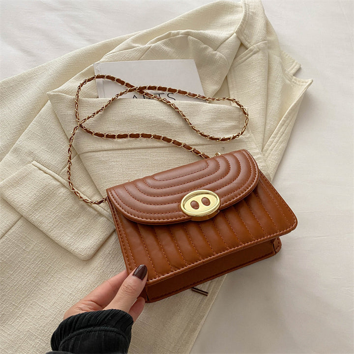 Quilted Chain Link Crossbody Handbag Bowlift