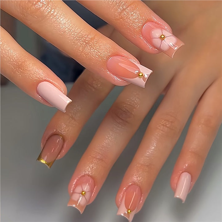Glamorous Press-On Nail Set Bowlift