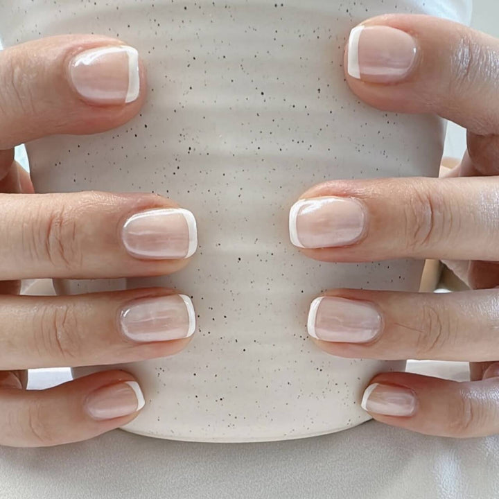 Artistic Heart-Embellished Press-On Nails Bowlift