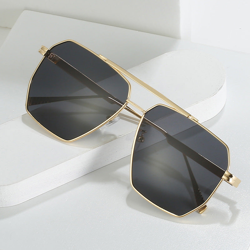 Modern Angular Frame Sunglasses Bowlift