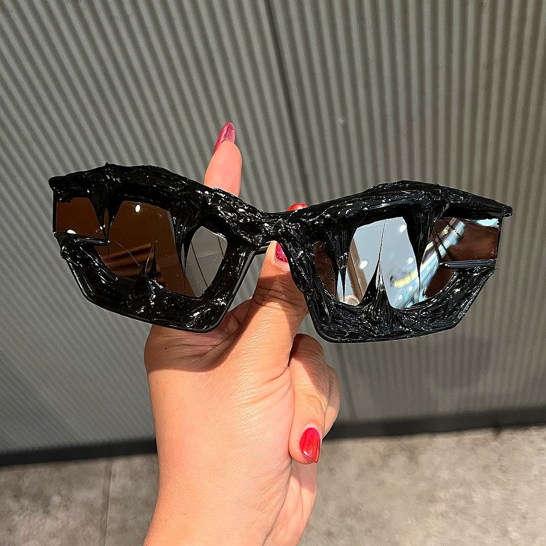Women's Futuristic Sport Sunglasses with Extraordinary Unicorn Design Bowlift