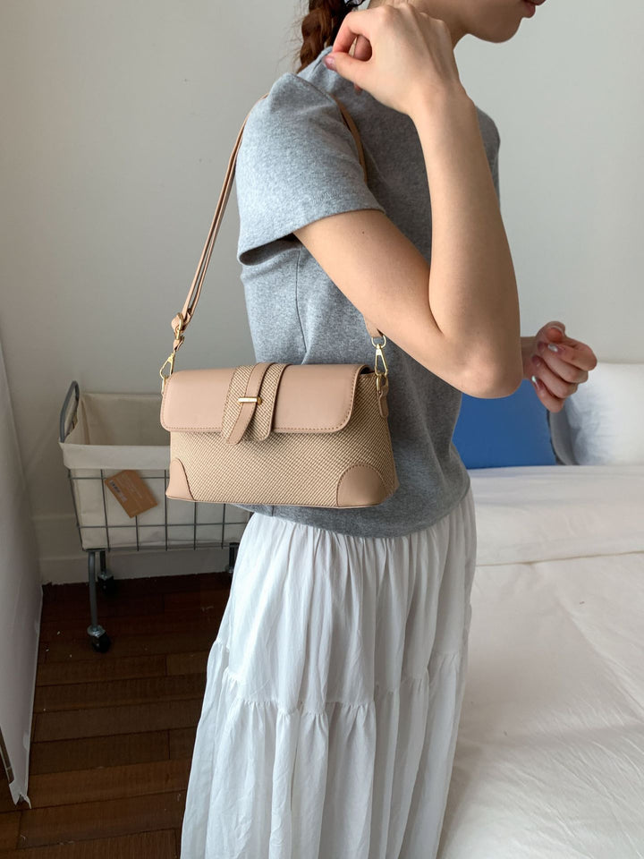 Structured Crossbody Handbag Bowlift