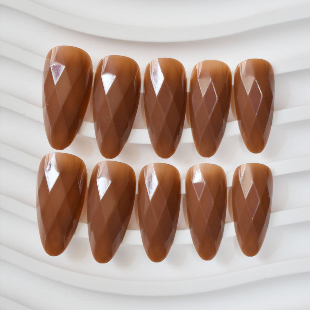 Premium Glossy Diamond-Shaped Press-On Nails Bowlift